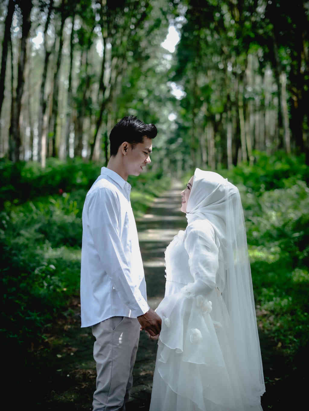 Ghofur & Risma