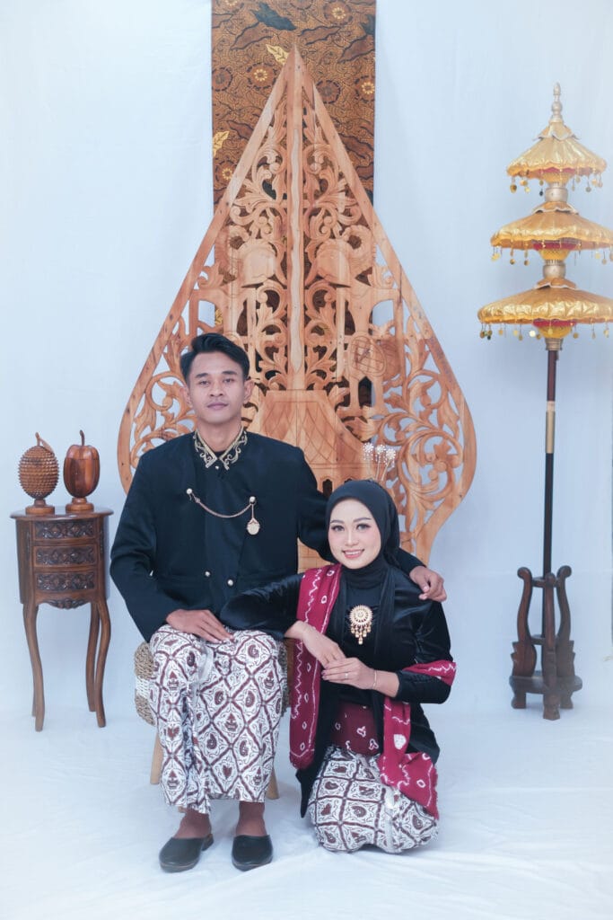 Ade & okta (1)
