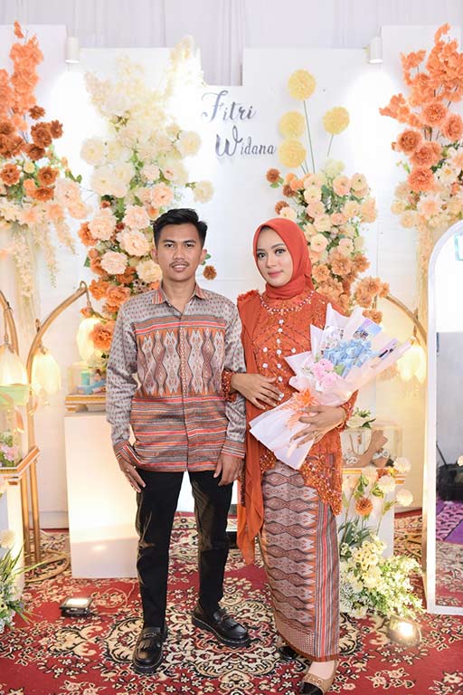 Fitri & Widana