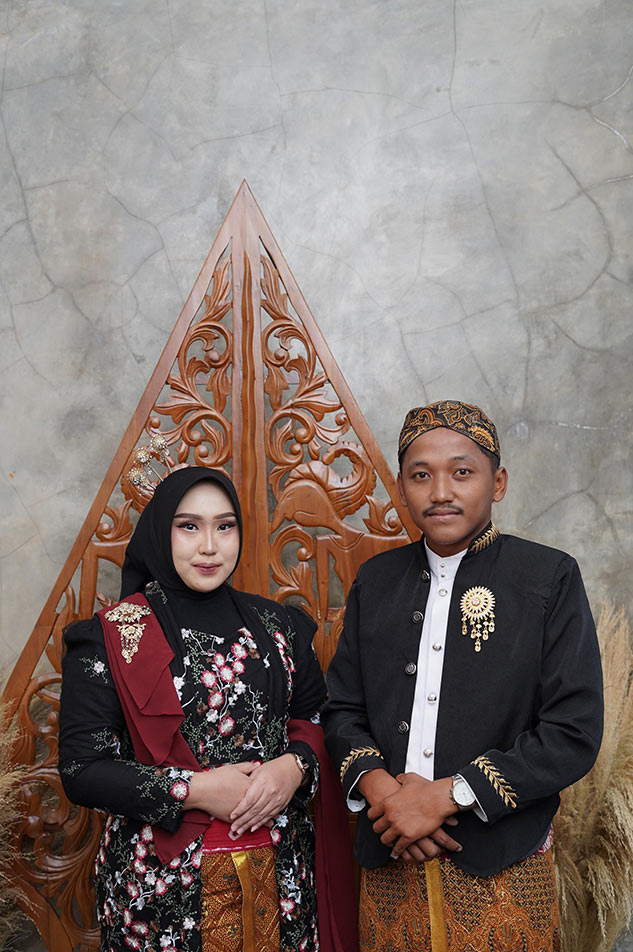 Anton & Indah