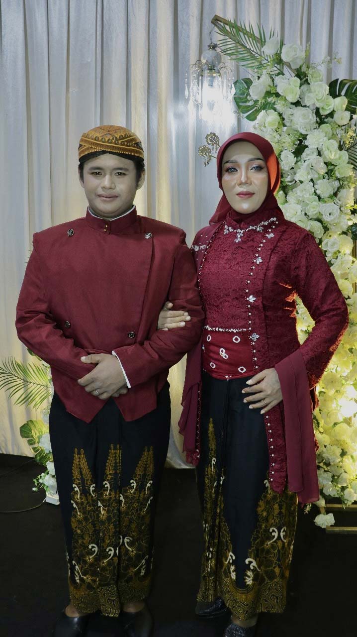 Ajik & Fira