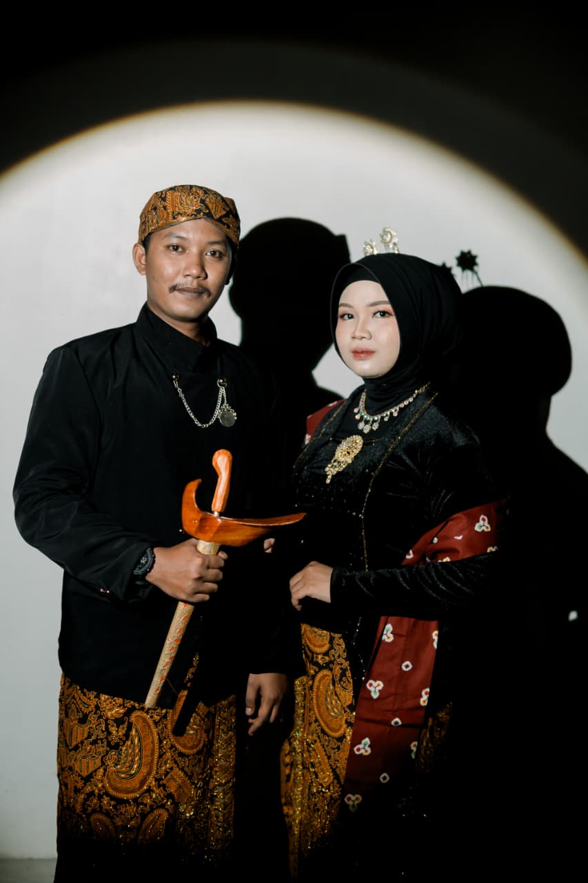 Icha & Iqbal 2