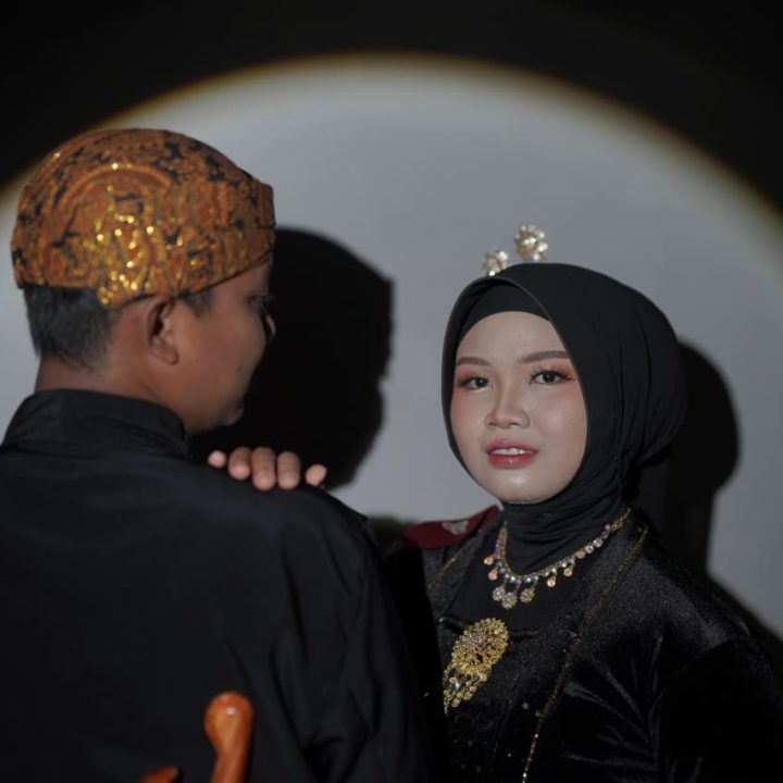 Icha & iqbal 2 (1)